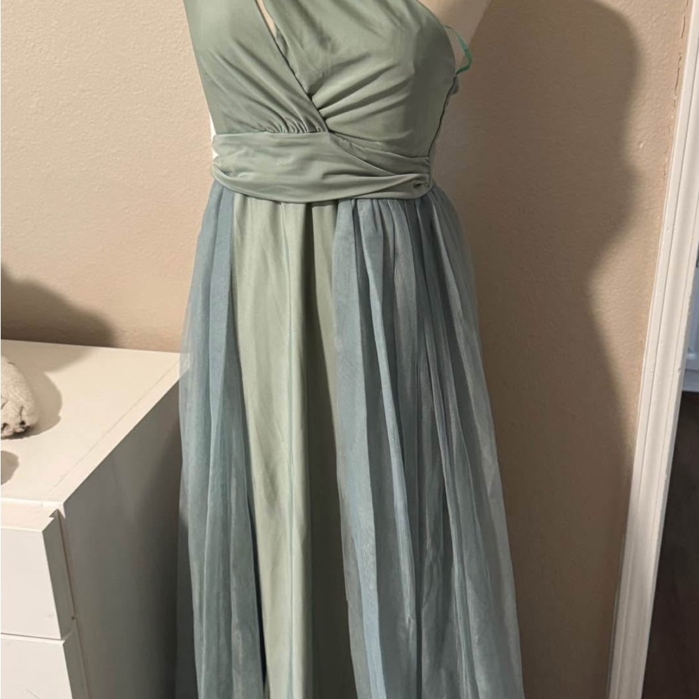 Elegant Two-Tone Evening Gown